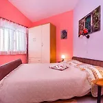 Bardak Apartamento Ližnjan