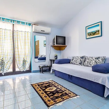 Bardak Apartment *