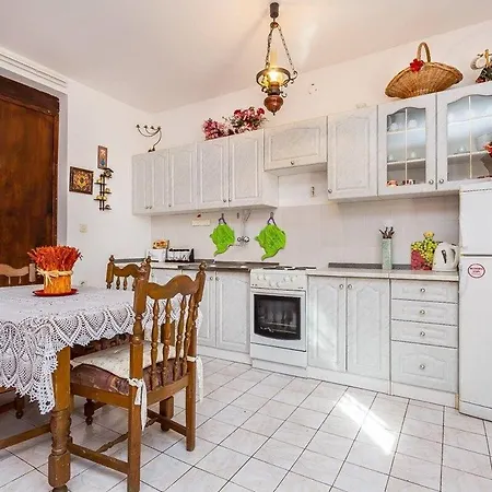Bardak Apartment