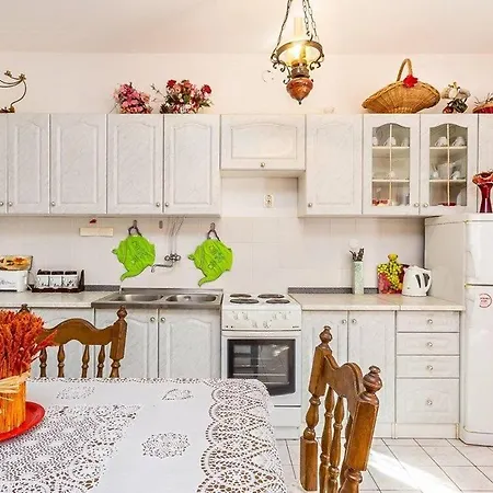 Bardak Apartment